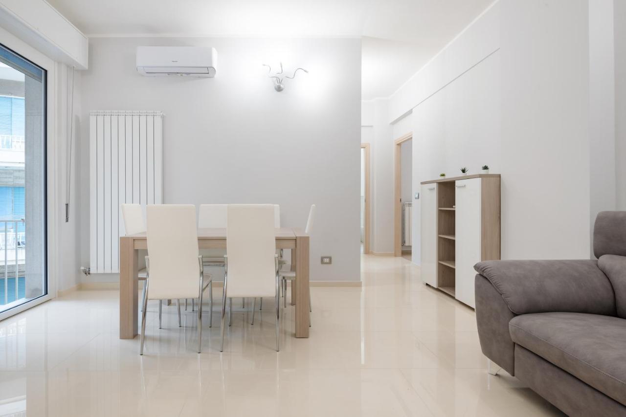 Modern Flat 250 Mt From The Sea - Albissola Marina Apartman Kültér fotó
